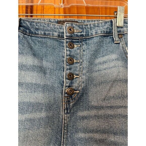 Torrid Button Fly Distressed Denim Shorts - Picture 2 of 8